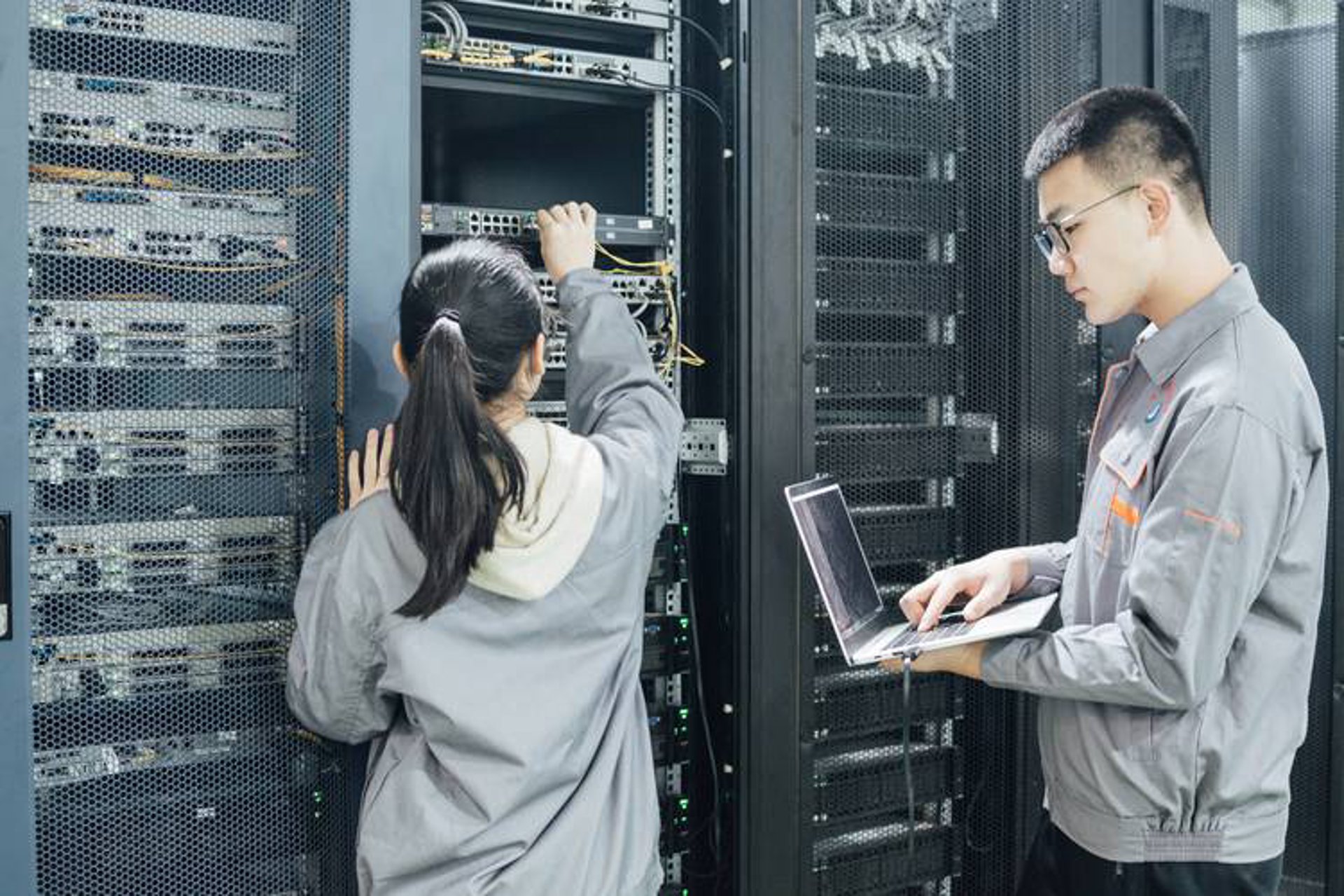 奇琪光网络科技
